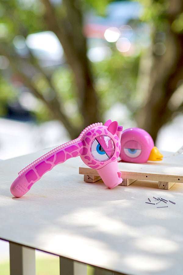 Wammy the Pink Giraffe Kids Hammer - HandyFamm