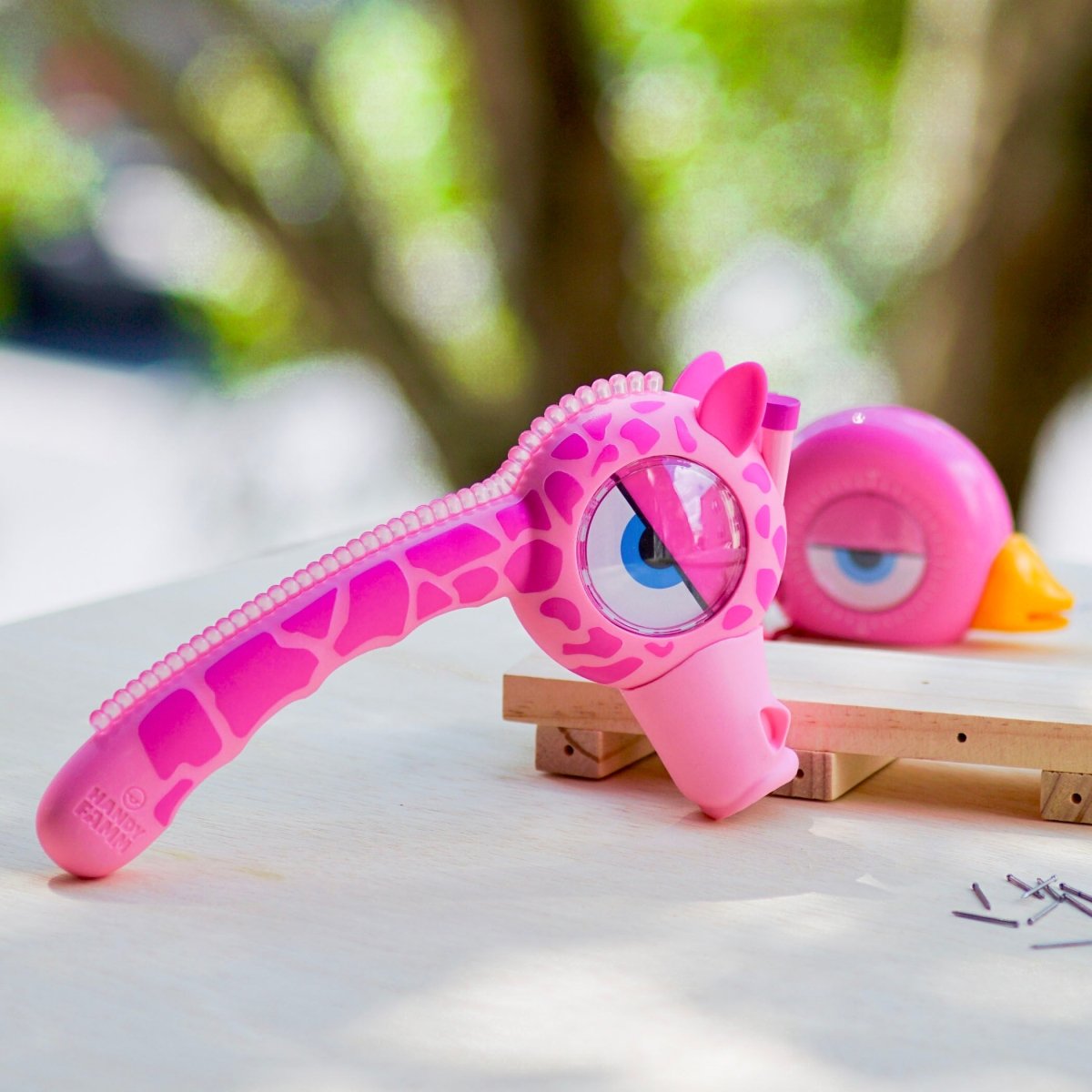 Wammy the Pink Giraffe Kids Hammer - HandyFamm
